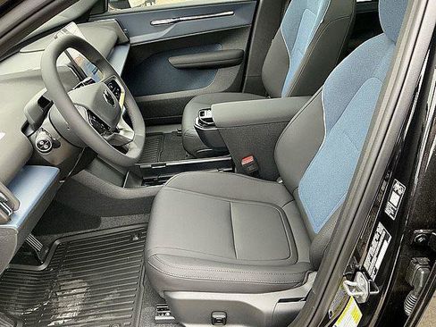 New 2026 Volvo EX30 Plus w/ Protection Package Premier AWD/4WD image 14