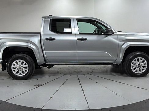 Certified 2024 Toyota Tacoma SR image 6
