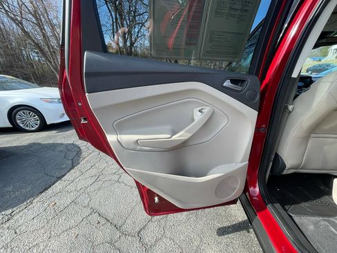 Used 2017 Ford Escape Titanium w/ Equipment Group 301A image 18