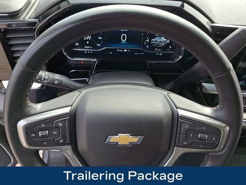 Used 2023 Chevrolet Silverado 1500 LT image 4