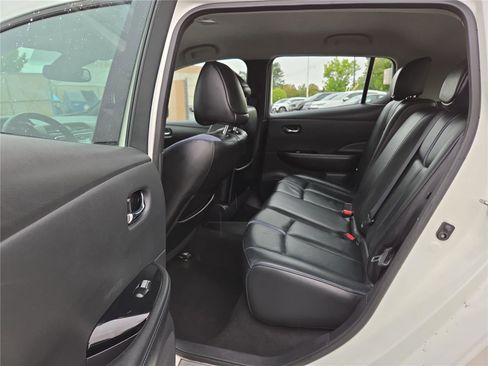 Used 2018 Nissan Leaf SL w/ SL Technology Package FWD image 23