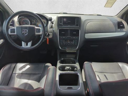 Used 2017 Dodge Grand Caravan GT FWD image 19