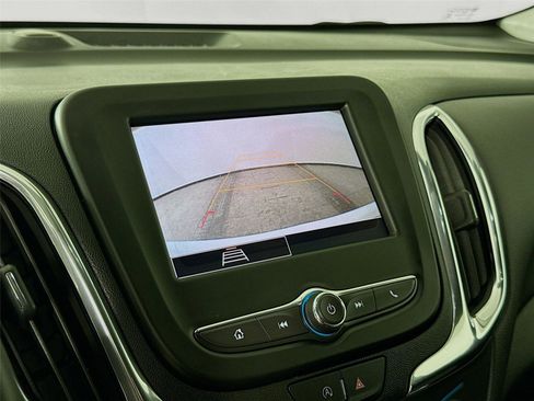 Used 2023 Chevrolet Equinox LT FWD image 14