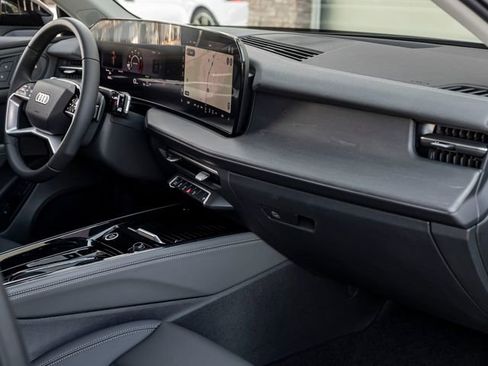 New 2026 Audi Q3 quattro 2.0T AWD/4WD image 34