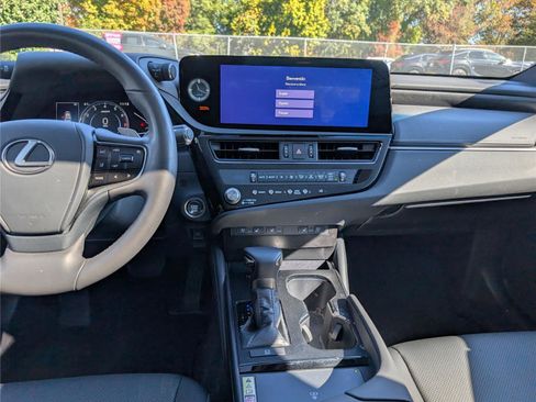 Used 2023 Lexus ES 350 w/ Premium Package image 18