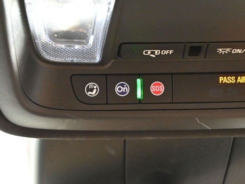 Certified 2024 Cadillac XT4 Luxury w/ Cold Weather Package FWD image 27