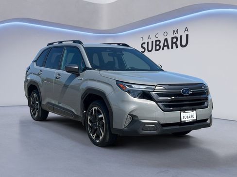 New 2026 Subaru Forester Touring AWD/4WD image 9