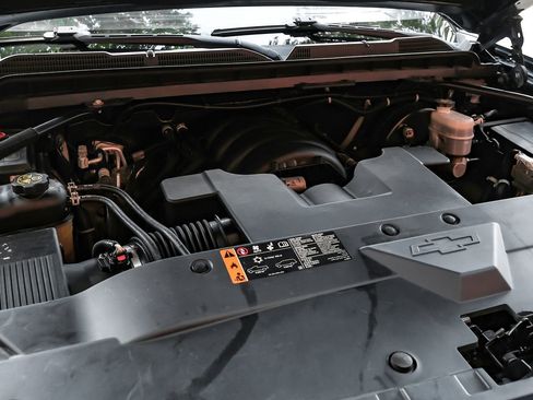 Used 2018 Chevrolet Silverado 1500 LTZ Z71 w/ Centennial Edition image 43