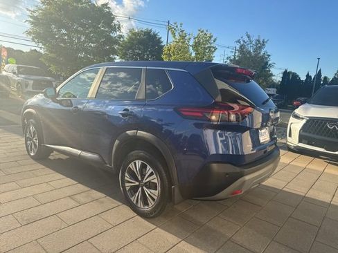 Used 2023 Nissan Rogue SV AWD/4WD image 5