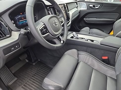 Certified 2025 Volvo XC60 T8 Polestar image 21
