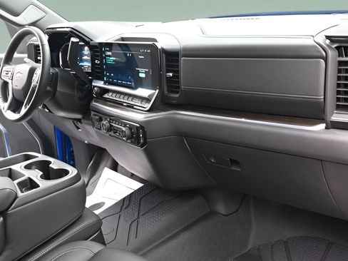 Used 2025 Chevrolet Silverado 1500 LT w/ Safety Package AWD/4WD image 55