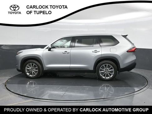 Used 2024 Toyota Grand Highlander Platinum image 8