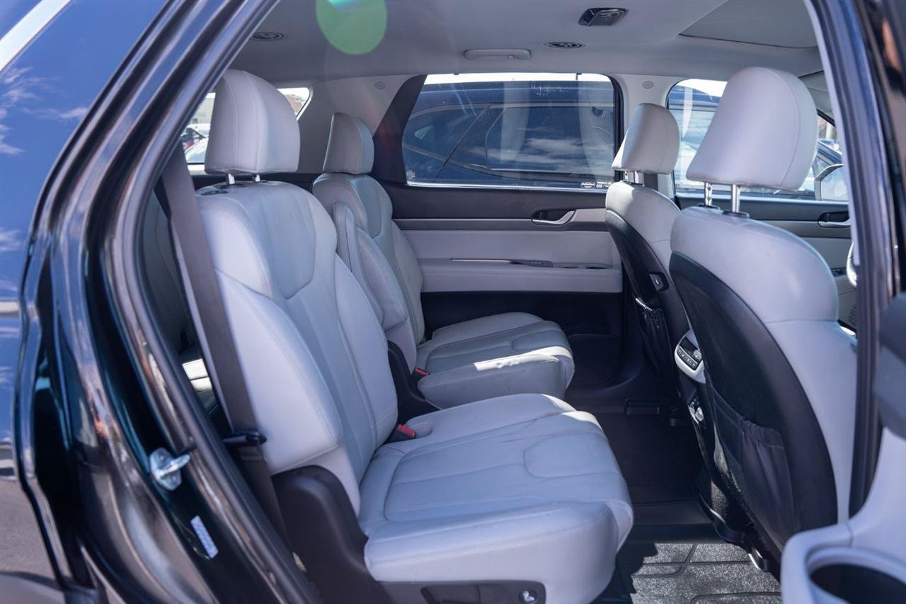 Used 2022 Hyundai Palisade SEL w/ Premium Package AWD/4WD image 18