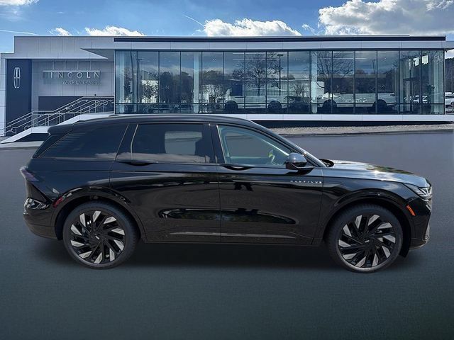 New 2026 Lincoln Nautilus Reserve w/ Jet Appearance Package AWD/4WD image 9