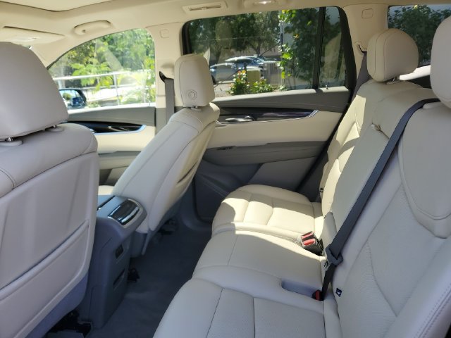 Certified 2024 Cadillac XT6 Premium Luxury w/ LPO, Premium Carpet Package FWD image 14