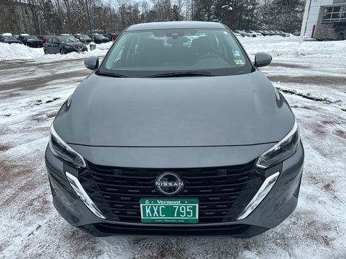 Used 2025 Nissan Sentra S image 8