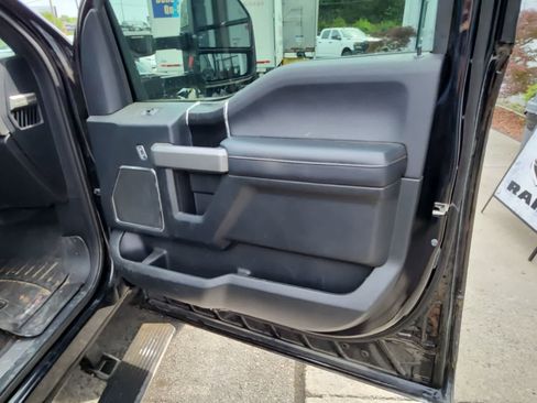 Used 2018 Ford F350 Platinum w/ Platinum Ultimate Package AWD/4WD image 22