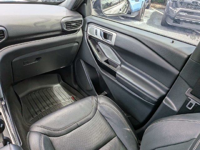 Used 2022 Ford Explorer ST w/ Equipment Group 401A AWD/4WD image 17
