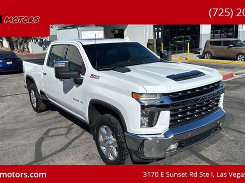 Used 2020 Chevrolet Silverado 2500 LTZ w/ LTZ Premium Package image 4