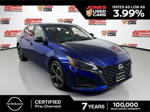 Used 2023 Nissan Altima 2.5 SR image 1