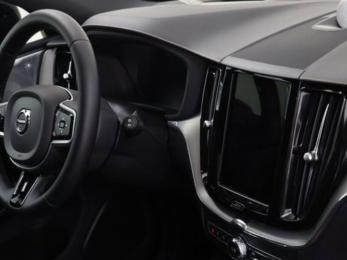 Used 2022 Volvo XC60 T8 R-Design w/ Advanced Package image 22