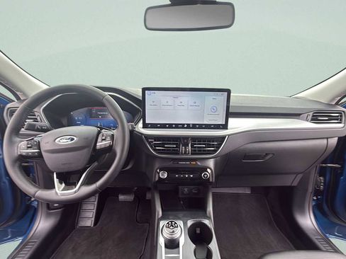 Used 2023 Ford Escape Platinum image 37