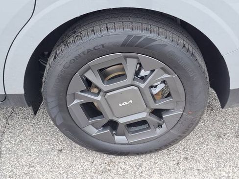 New 2026 Kia Carnival EX FWD image 26