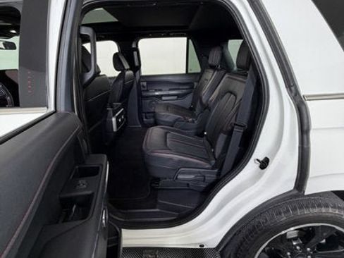 Used 2023 Ford Expedition Limited RWD image 9