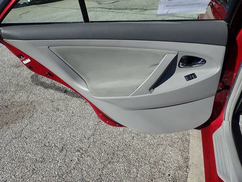 Used 2007 Toyota Camry Hybrid FWD image 13