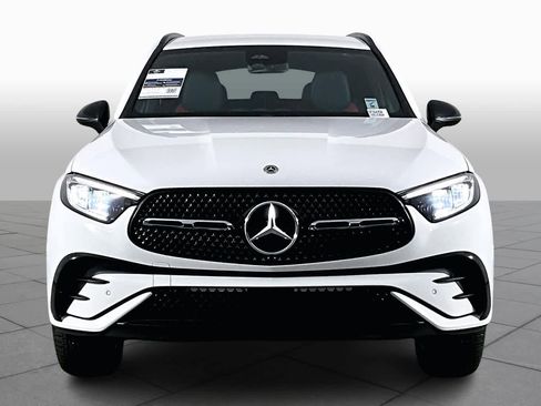 Used 2025 Mercedes-Benz GLC 300 image 3