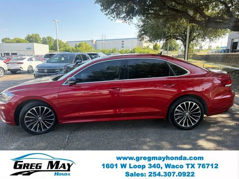 Used 2022 Volkswagen Passat 2.0T FWD image 7
