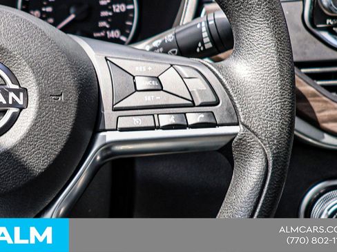 Used 2025 Nissan Altima 2.5 SV FWD image 28