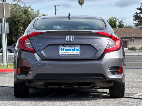 Used 2016 Honda Civic Touring image 9