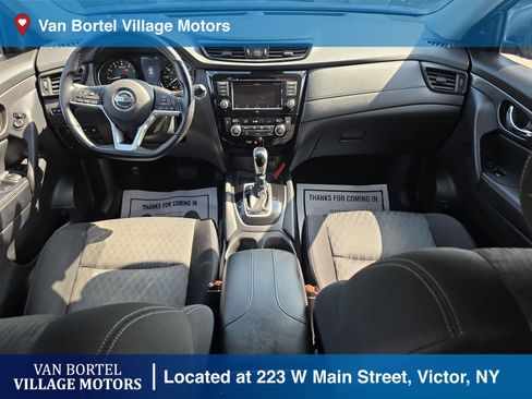 Used 2020 Nissan Rogue SV AWD/4WD image 25