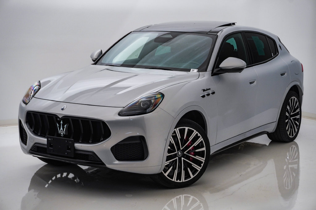 Used 2023 Maserati Grecale Modena AWD/4WD image 3