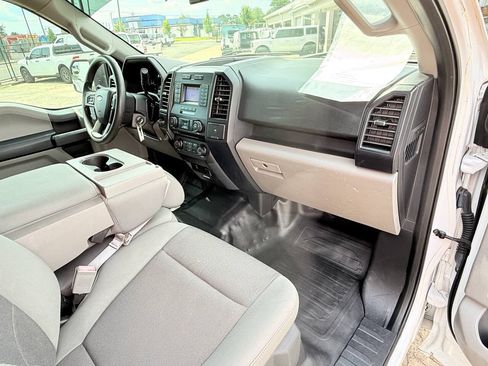 Used 2018 Ford F150 XL w/ Equipment Group 101A Mid RWD image 9