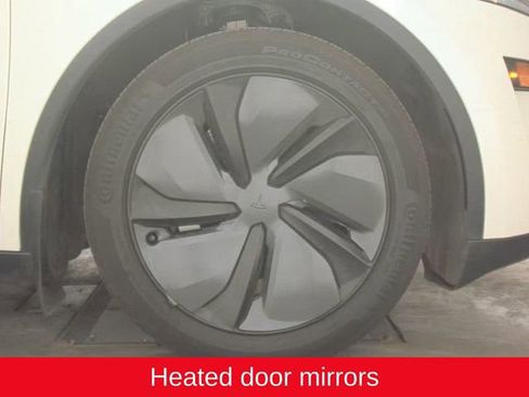 Used 2026 Tesla Model Y Long Range AWD/4WD image 16