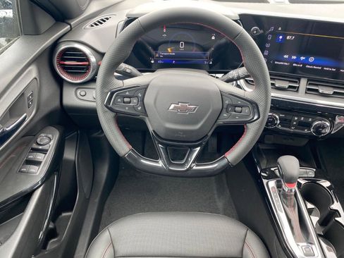 New 2026 Chevrolet Trax RS FWD image 8