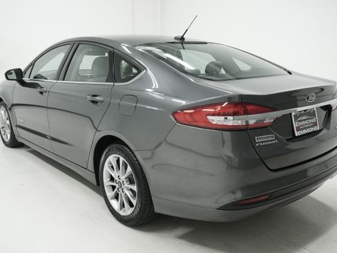 Used 2017 Ford Fusion S image 6