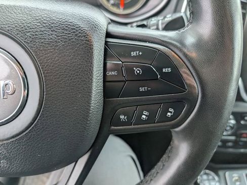 Used 2023 Jeep Cherokee Trailhawk w/ Trailer Tow Group image 4