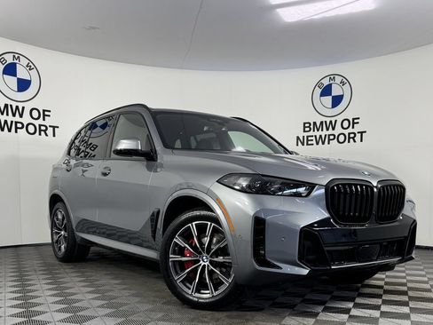 New 2026 BMW X5 xDrive40i w/ M Sport Package AWD/4WD image 3