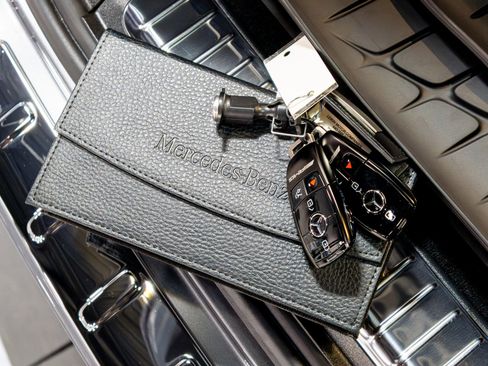 Used 2026 Mercedes-Benz GLS 63 AMG 4MATIC image 93