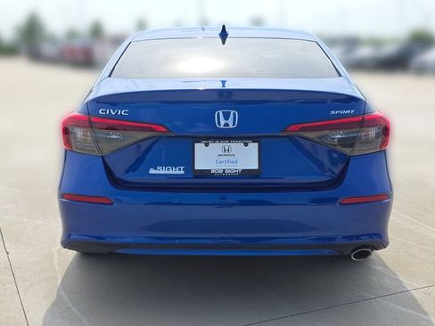 Used 2024 Honda Civic Sport image 4