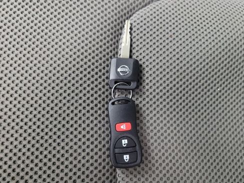 Used 2018 Nissan Frontier SV RWD image 32