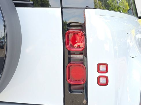 Certified 2025 Land Rover Defender 110 S AWD/4WD image 35