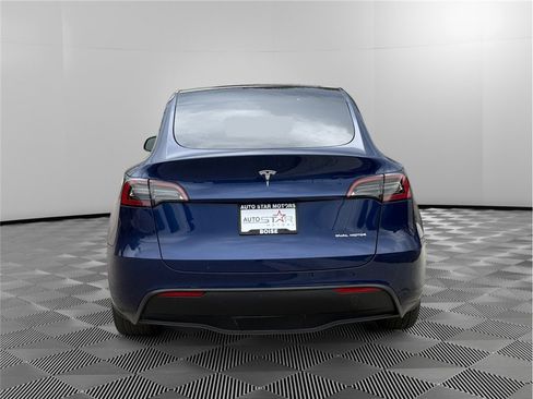Used 2025 Tesla Model Y Long Range image 4