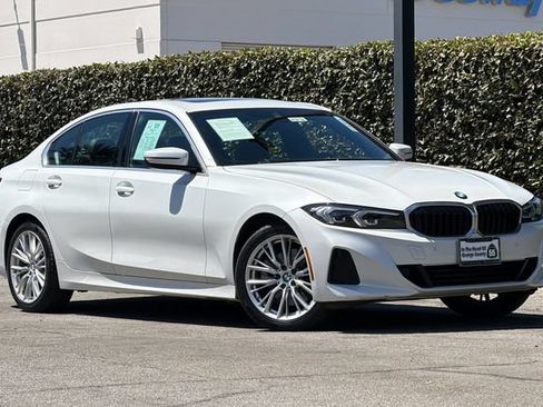 Used 2024 BMW 330i Sedan RWD image 2