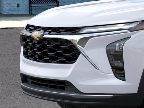 New 2026 Chevrolet Trax LT w/ Driver Confidence Package FWD image 13