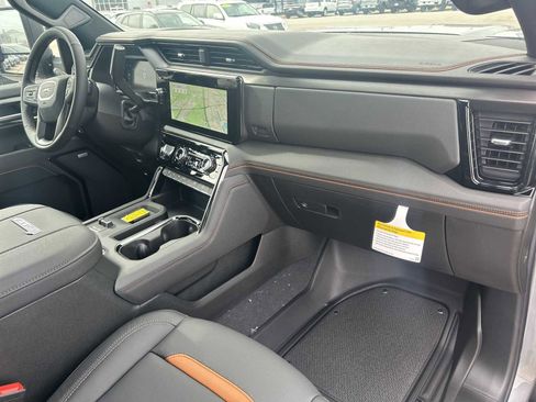 New 2026 GMC Sierra 2500 AT4 w/ AT4 Preferred Package image 29