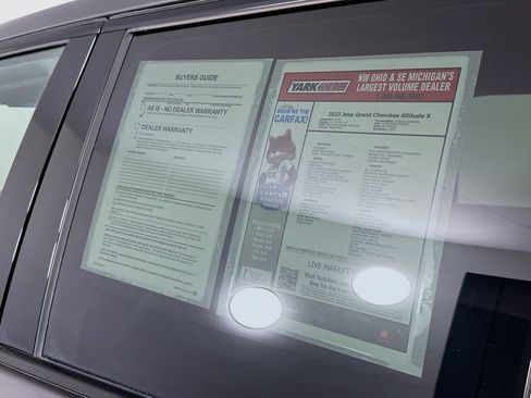 Certified 2023 Jeep Grand Cherokee Altitude AWD/4WD image 16